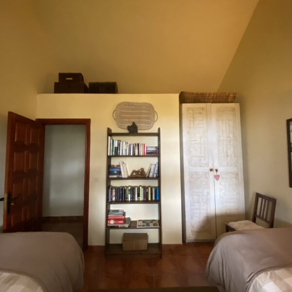 Dormitorio dos camas